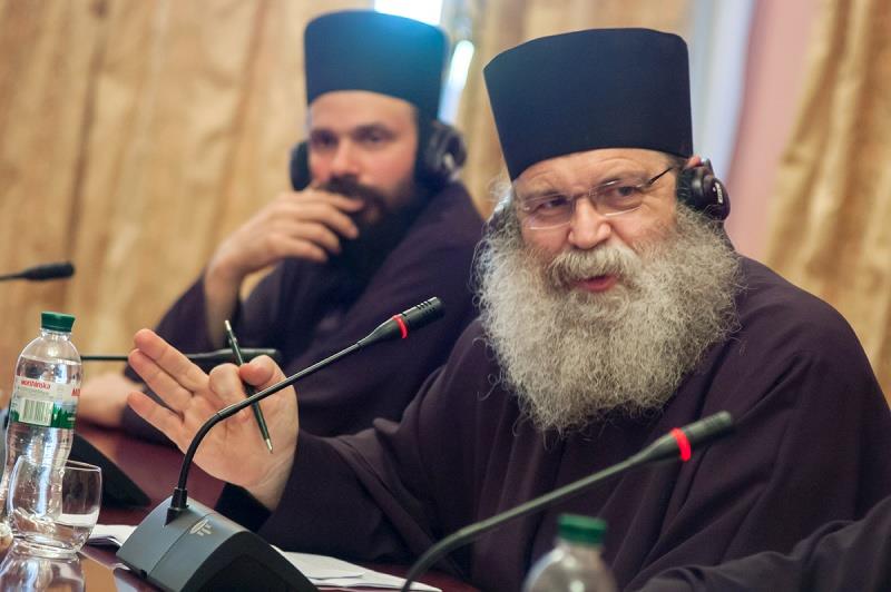 Афонські монахи розповіли, коли на сході України закінчиться війна