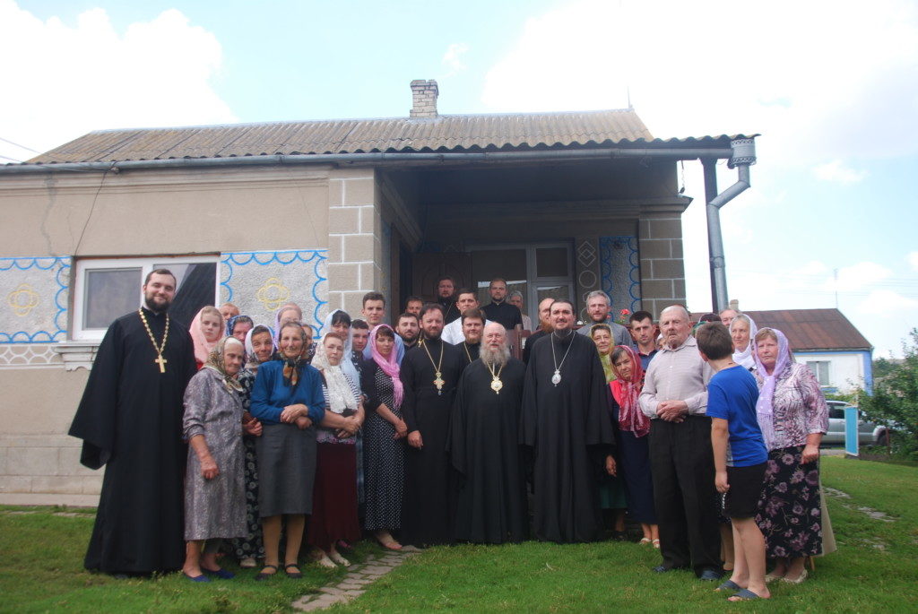 Архієреї Української та Польської Церков відвідали Волинь, аби підтримати парафію спірного храму