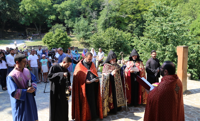 Архієпископ Російської єпархії Вірменської Апостольської Церкви відсвяткував у Криму 300-річчя єпархії