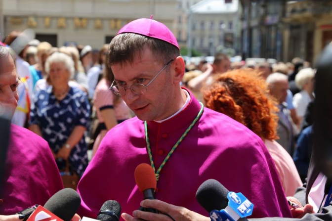 Католический епископ: «Нужно идти на Восток Украины и евангелизировать»