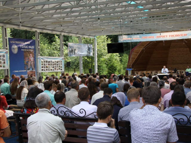 434 місіонери-п'ятидесятники з України служать у шести країнах світу