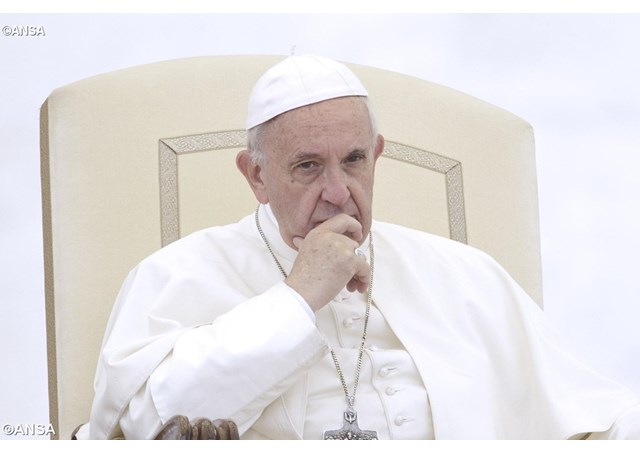 Папа молиться за жертви теракту в Барселоні