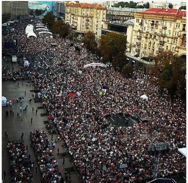 Хто зібрав Майдан у Києві і чому його ''не помітили''?