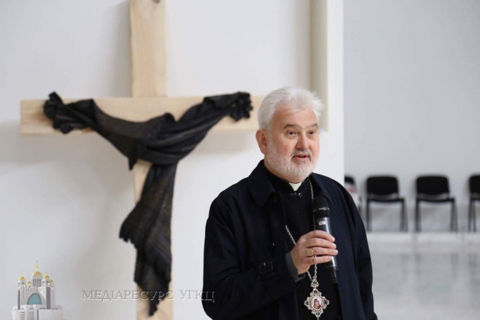 Єпископ УГКЦ передав для Казахстану пам’ятний знак депортованим українцям