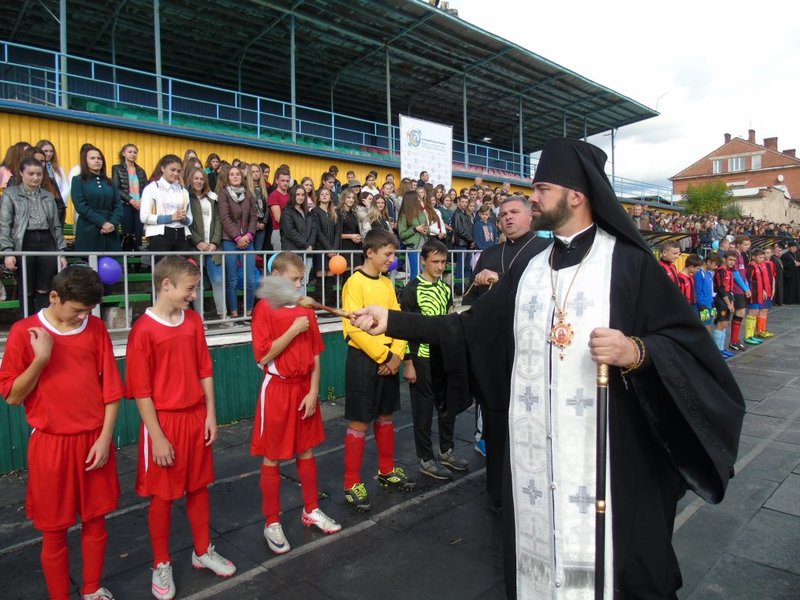 37 футбольних команд катехитичних шкіл Коломийської єпархії УПЦ КП змагалися за вихід у фінал