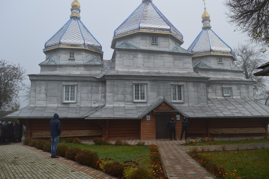 Суд зобов’язав поліцію Коломиї розпочати кримінальне провадження щодо спірного храму