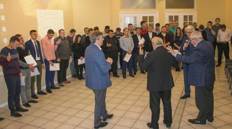 «400 церквей за пять лет»: пятидесятники Украины начали набор на учебную программу «Открытие церквей»