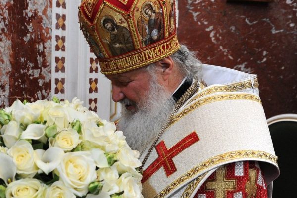 На цветы к дню рождения патриарха Кирилла приходы Москвы ежегодно тратят около 1,7 миллионов рублей